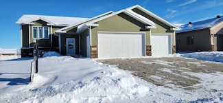 320 Keidel Trail SW, Mandan, ND 58554