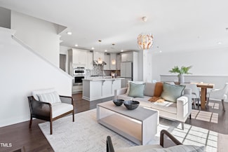 10210 Sablewood Dr Unit 112, Raleigh, NC 27617