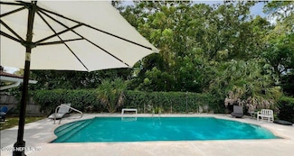 6812 Caballero Dr, Jacksonville, FL 32217