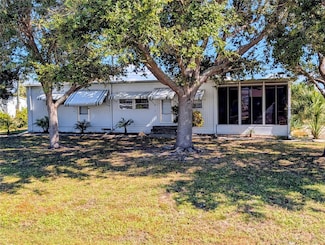 3235 Holly Ave, Grove City, FL 34224