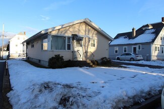 699 Hevey St, Manchester, NH 03102