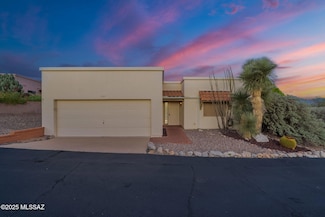 939 S Las Lomas Cir, Green Valley, AZ 85614