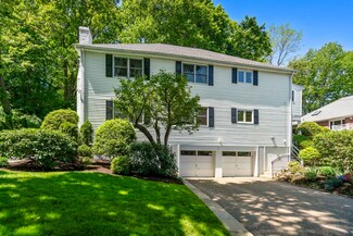 127-129 Withington Rd, Newton, MA 02460