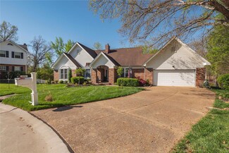 400 Savannah Ridge Dr, Saint Charles, MO 63303