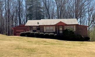 2208 Pickens Hwy, West Union, SC 29696