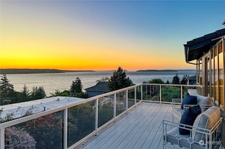 747 Washington Ave, Mukilteo, WA 98275