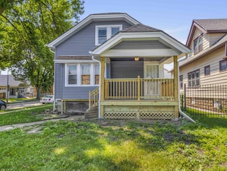 1701 W Keefe Ave, Milwaukee, WI 53206