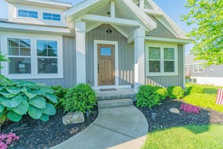 5350 Crestfield Ln, Allendale Charter Township, MI 49401