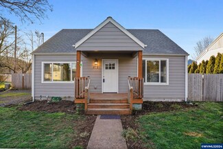 275 8th St, Lyons, OR 97358