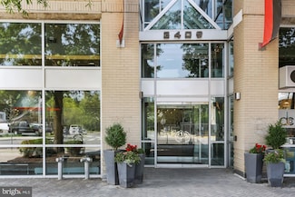 3409 Wilson Blvd Unit 513, Arlington, VA 22201