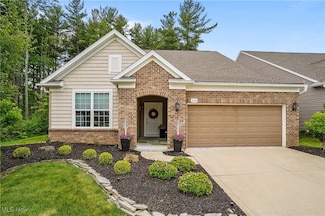 556 Heritage Woods Dr, Copley, OH 44321