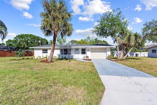 2005 47th Street Ct W, Bradenton, FL 34209