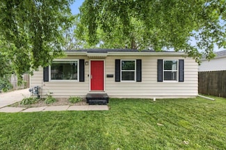 1207 Westside Dr, Council Bluffs, IA 51501