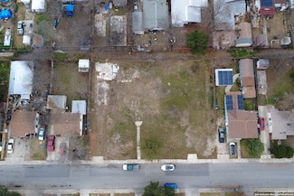 1715 El Monte Blvd, San Antonio, TX 78201
