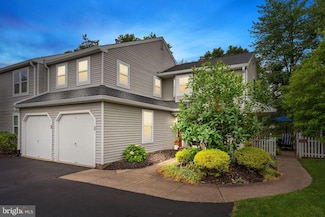 617B Rose Hollow Dr, Yardley, PA 19067