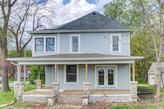 611 E 8th St, Wellsville, KS 66092