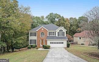 5523 Forest Dr, Loganville, GA 30052
