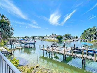 253 NW Bay Path Dr, Crystal River, FL 34428