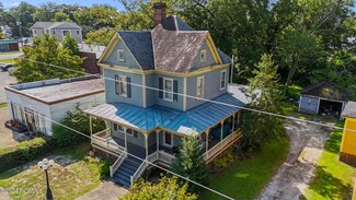 106 W Capitola Ave, Kinston, NC 28501