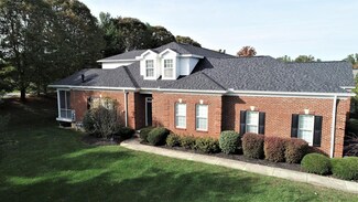 8029 Paddington Ln, Cincinnati, OH 45249