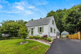 12 Parent St, South Berwick, ME 03908
