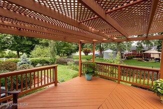 2109 Leahurst Ct, Louisville, KY 40216