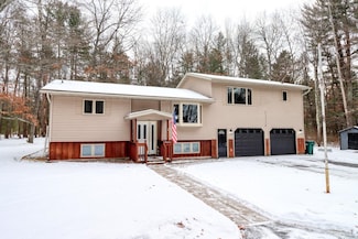 N11278 Kaufman Rd, Tomahawk, WI 54487