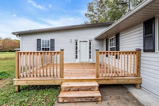 99 Anthony Mill Rd, Tullahoma, TN 37388