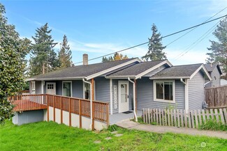 3215 19th St, Everett, WA 98201