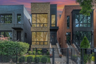 1927 W Erie St, Chicago, IL 60622