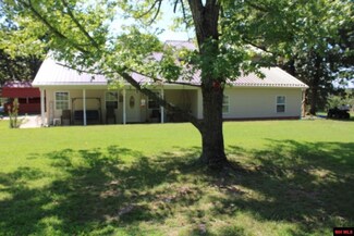 5074 Nalley Ln, Harrison, AR 72601
