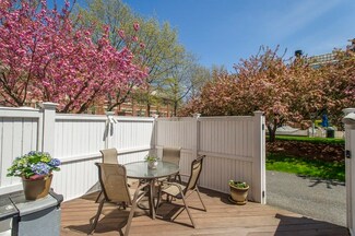 42 8th St Unit 2101, Charlestown, MA 02129