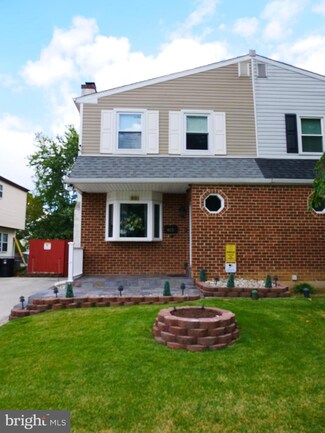 915 Sharon Ave, Darby, PA 19023