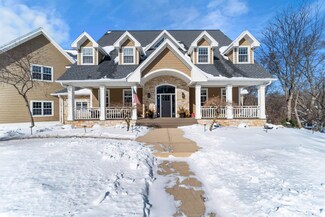 5653 Ashbourne Ln, Fitchburg, WI 53711