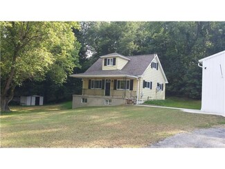 428 Freeport Rd, Freeport, PA 16229