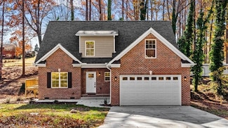 447 Lynnhaven Park Dr, Winston-Salem, NC 27107