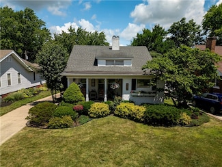 215 E Winter Ave, Danville, IL 61832