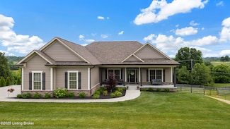 2105 Clarke Pointe Dr, Crestwood, KY 40014