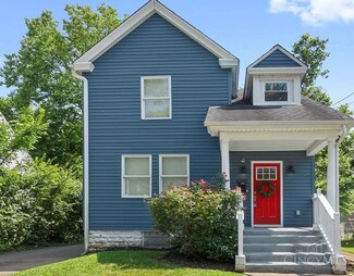 6325 Desmond St, Cincinnati, OH 45227