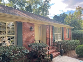 3801 Rockbrook Cir, Mountain Brook, AL 35213