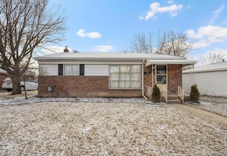 5372 Vivian St, Dearborn Heights, MI 48125