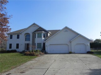655 Dewitt Dr, Cleveland, OH 44143