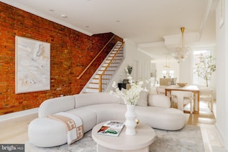 932 French St NW, Washington, DC 20001