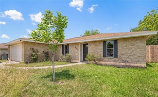 1803 Tiki Ct, Portland, TX 78374