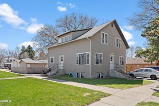 521 N 15th St, Bismarck, ND 58501