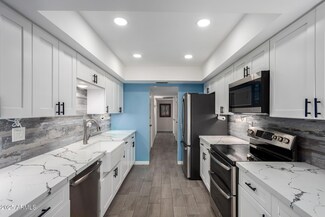 19045 N Signal Butte Cir Unit 50, Sun City, AZ 85373