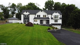 37 Overlook Ave, North Haledon, NJ 07508