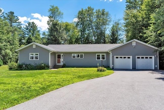 33 Winterlane Cir, Essex Junction, VT 05452