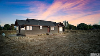 10 Peeples Ln, Yerington, NV 89447