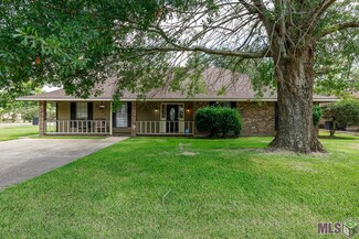 9321 Rustling Oaks Dr, Baton Rouge, LA 70818